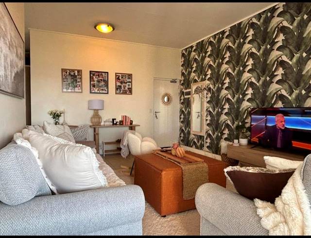2 BEDROOM PROPERTY TO RENT IN SANDOWN